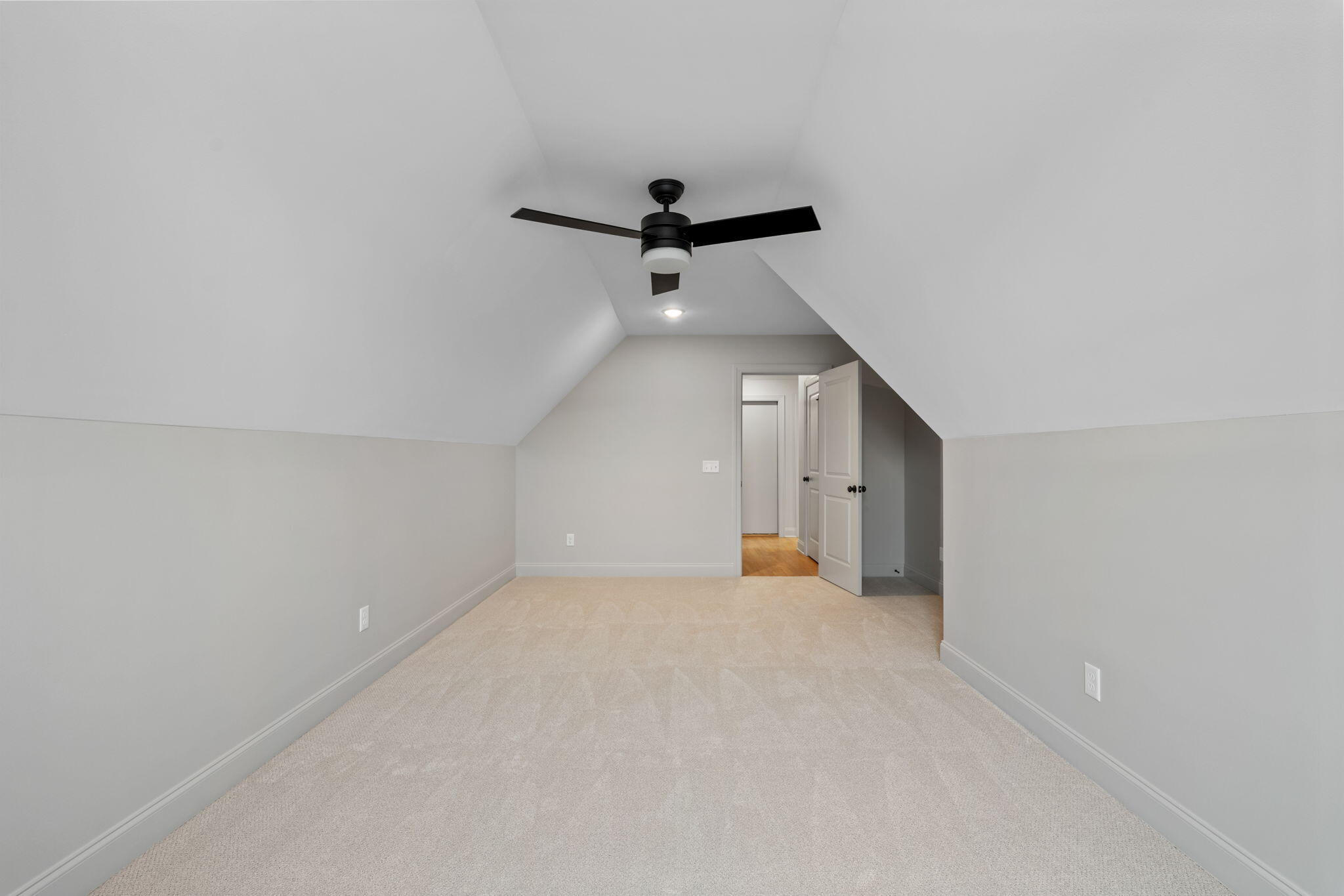 6706 Dharma Loop, Unit 66 Chattanooga, TN 37412 - Photo 26 of 39 5-web-or-mls-DSC_9180