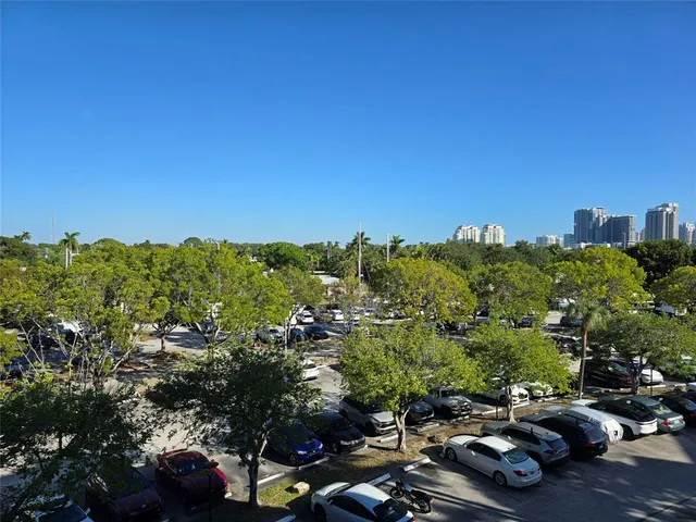 $219,900 | 1000 River Reach Drive, Unit 419, Fort Lauderdale, FL 33315