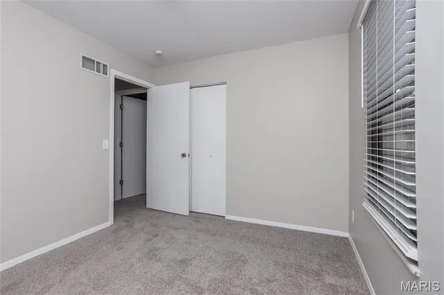 $2,025 | 110 El Perro Drive, St. Peters, MO 63376