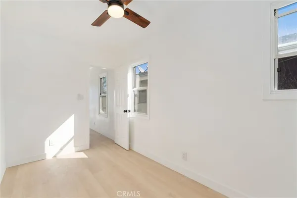 $1,950 | 242 1/2 East 84th Place, Los Angeles, CA 90003