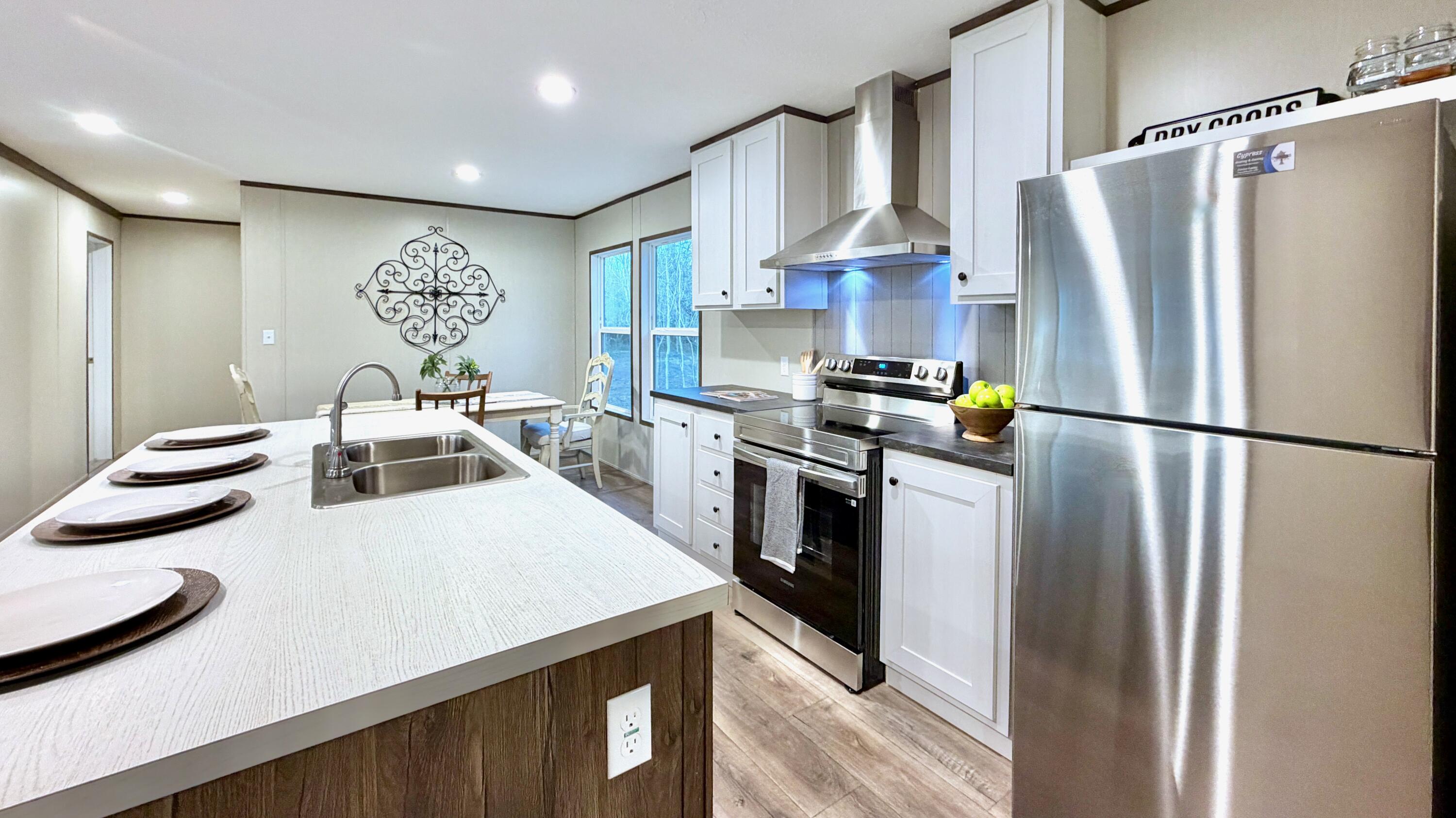 1036 Merell Avenue Bonneau, SC 29431 - Photo 6 of 27 IMG_0718