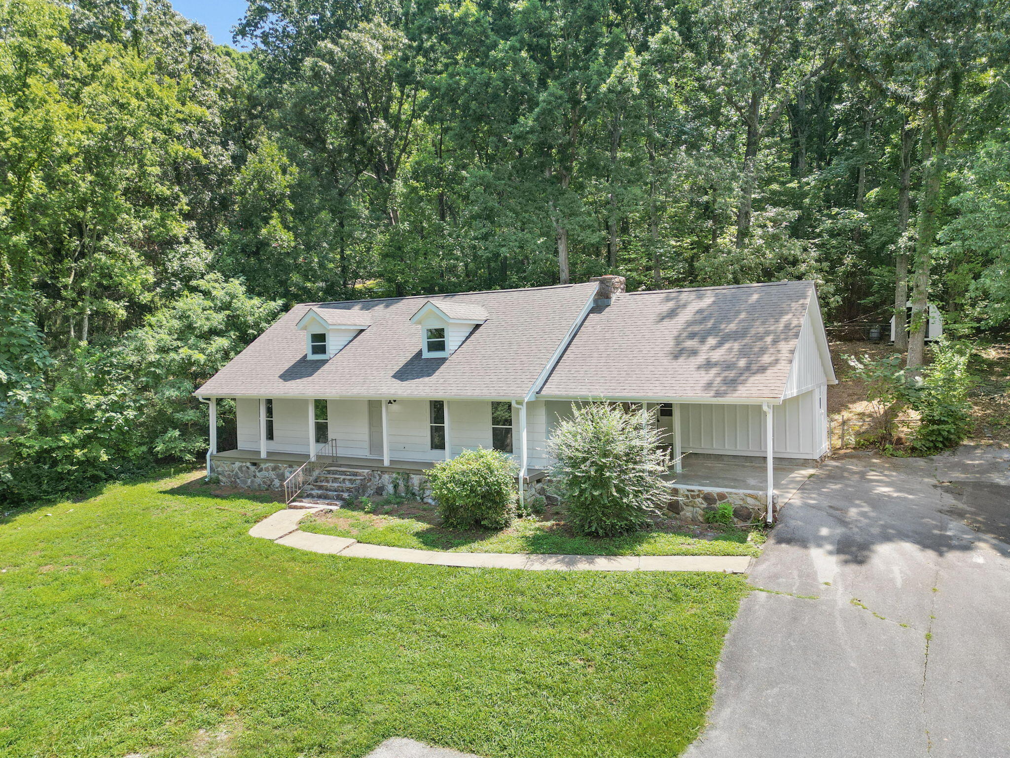 9104 Harrison Bay Road Harrison, TN 37341 - Photo 3 of 44 40-web-or-mls-9104 Harriso Bay Rd-Josh B