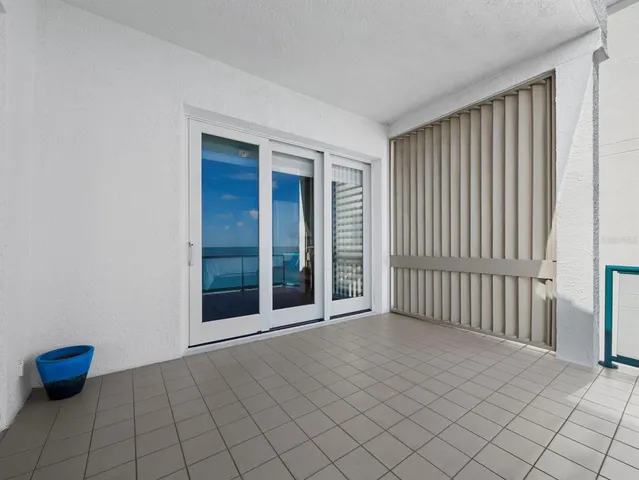 $2,000,000 | 340 Gulf Of Mexico Drive, Unit 124, Longboat Key, FL 34228