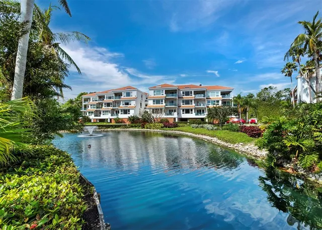 $2,000,000 | 340 Gulf Of Mexico Drive, Unit 124, Longboat Key, FL 34228