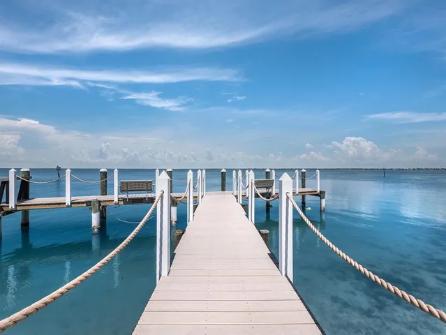 $2,000,000 | 340 Gulf Of Mexico Drive, Unit 124, Longboat Key, FL 34228