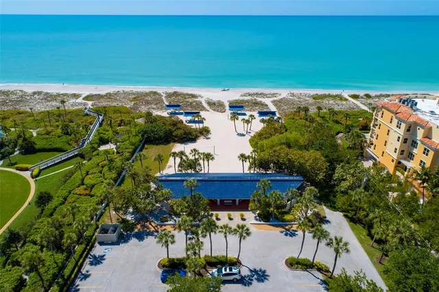 $2,000,000 | 340 Gulf Of Mexico Drive, Unit 124, Longboat Key, FL 34228