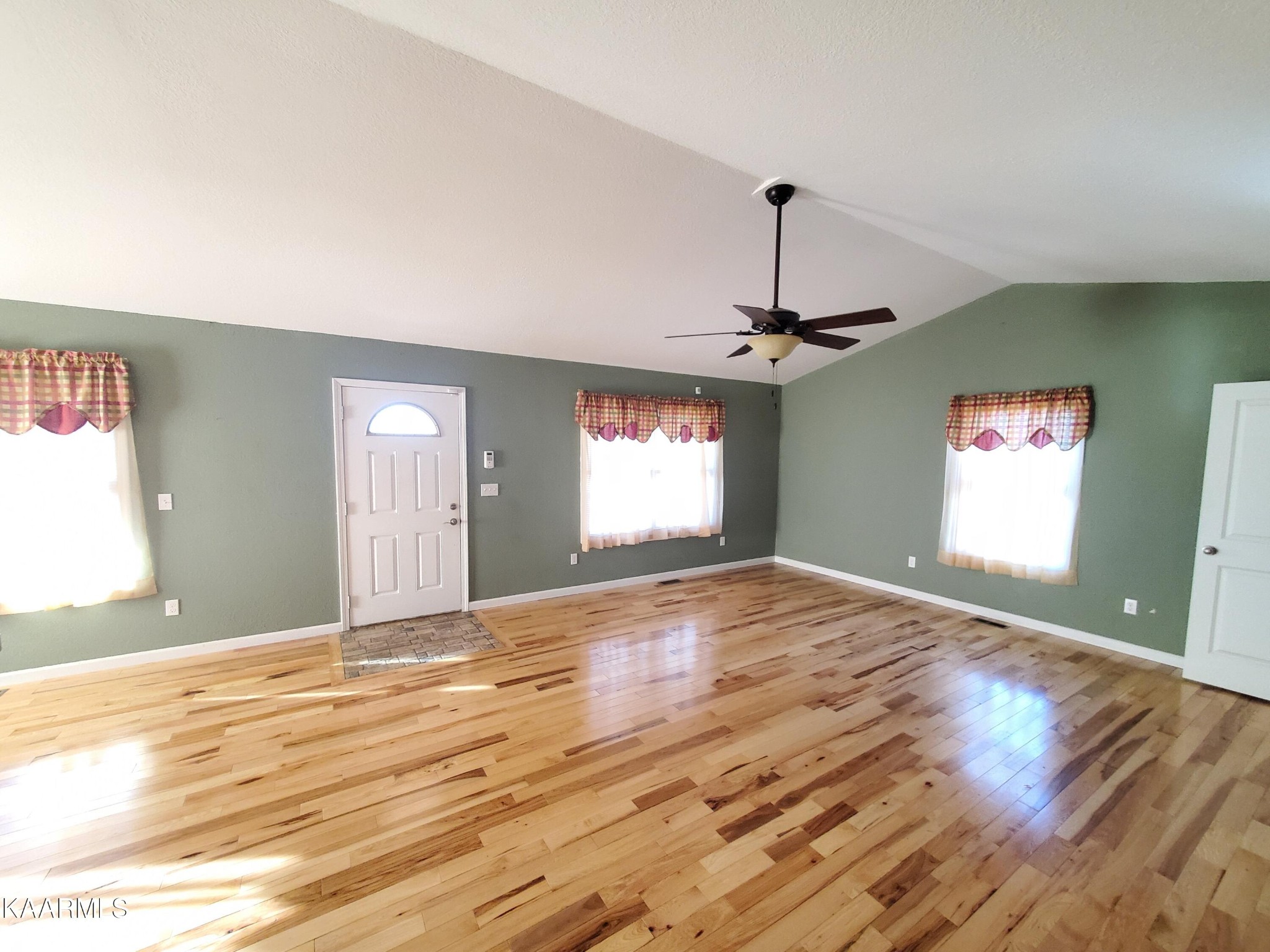 104 Old Coalfield Road Harriman, TN 37748 - Photo 6 of 36 Gallery Image 6