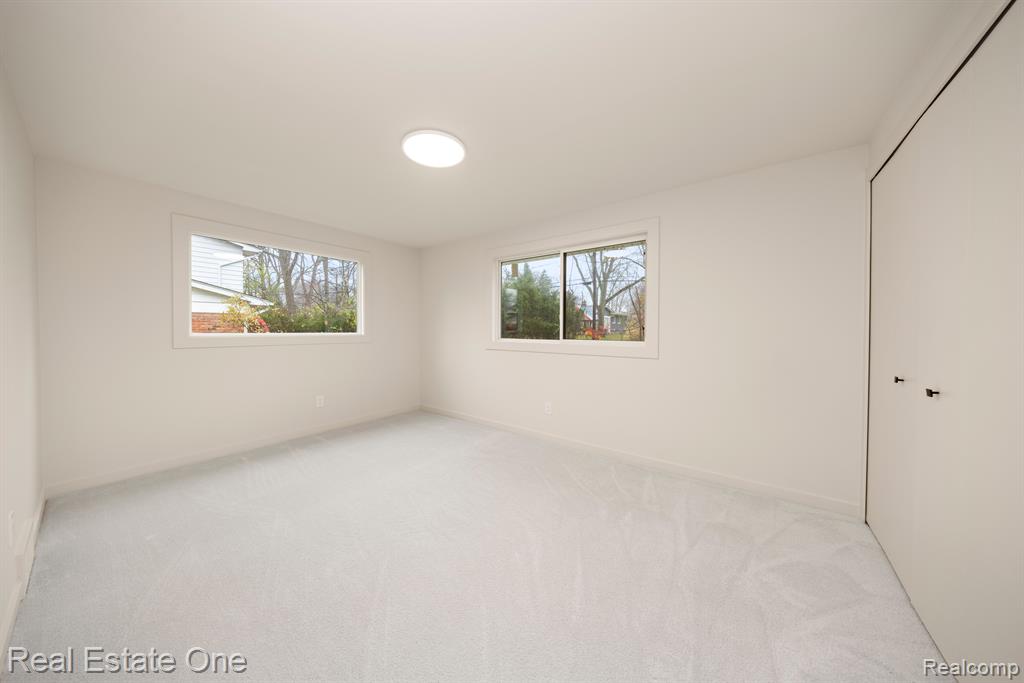 6959 North Springridge Road West Bloomfield, MI 48322 - Photo 39 of 48