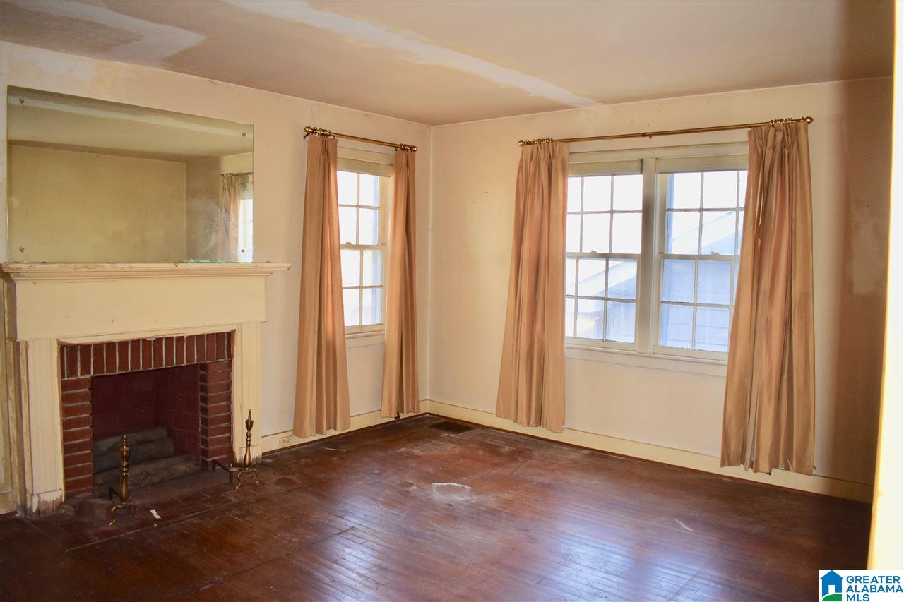 2817 23rd Street Southwest Birmingham, AL 35208 - Photo 3 of 18