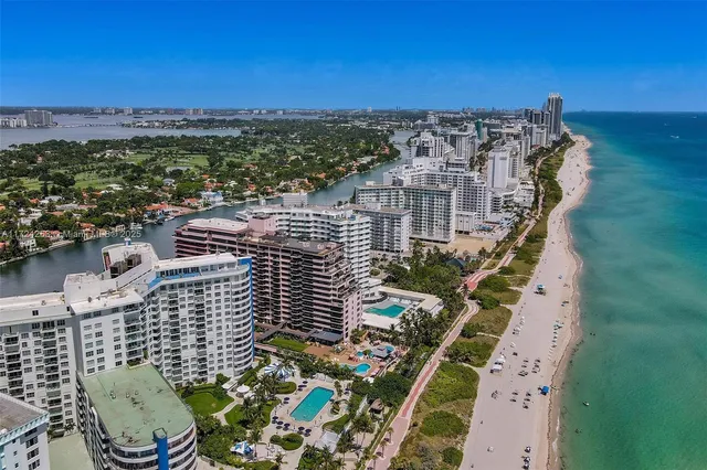 $899,000 | 5225 Collins Avenue, Unit 501, Miami Beach, FL 33140