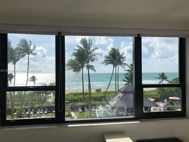 $899,000 | 5225 Collins Avenue, Unit 501, Miami Beach, FL 33140