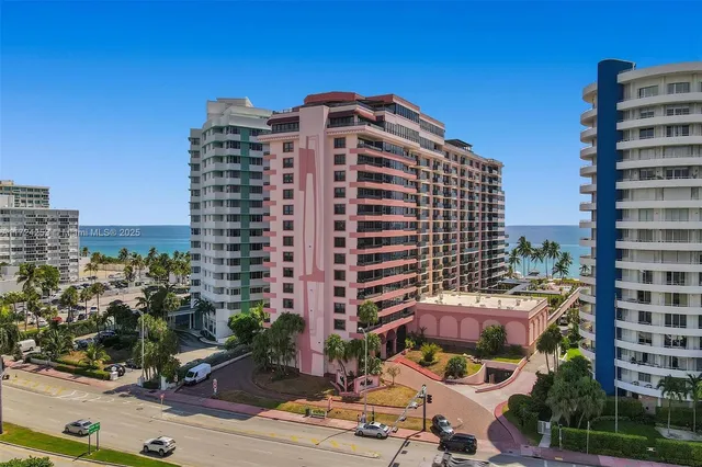 $899,000 | 5225 Collins Avenue, Unit 501, Miami Beach, FL 33140
