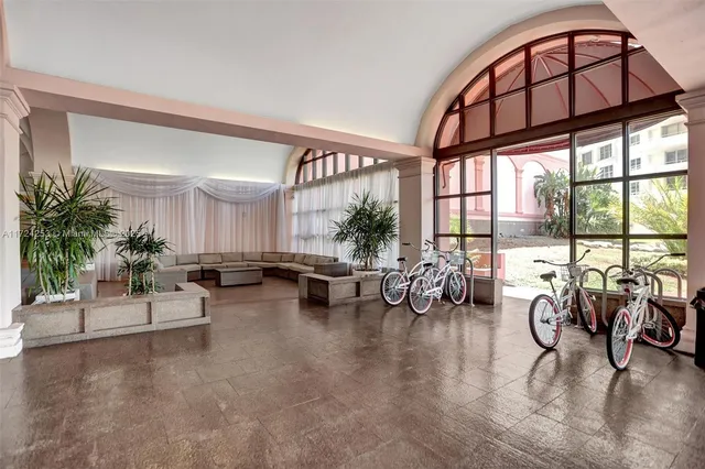 $899,000 | 5225 Collins Avenue, Unit 501, Miami Beach, FL 33140