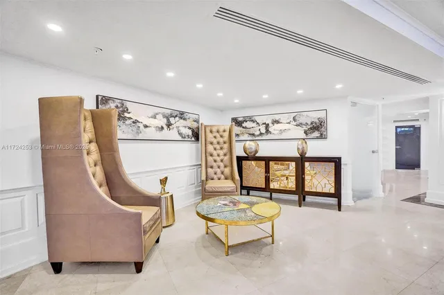 $899,000 | 5225 Collins Avenue, Unit 501, Miami Beach, FL 33140