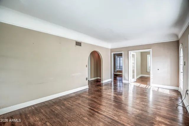 $2,100 | 384 East Windsor Avenue, Phoenix, AZ 85004