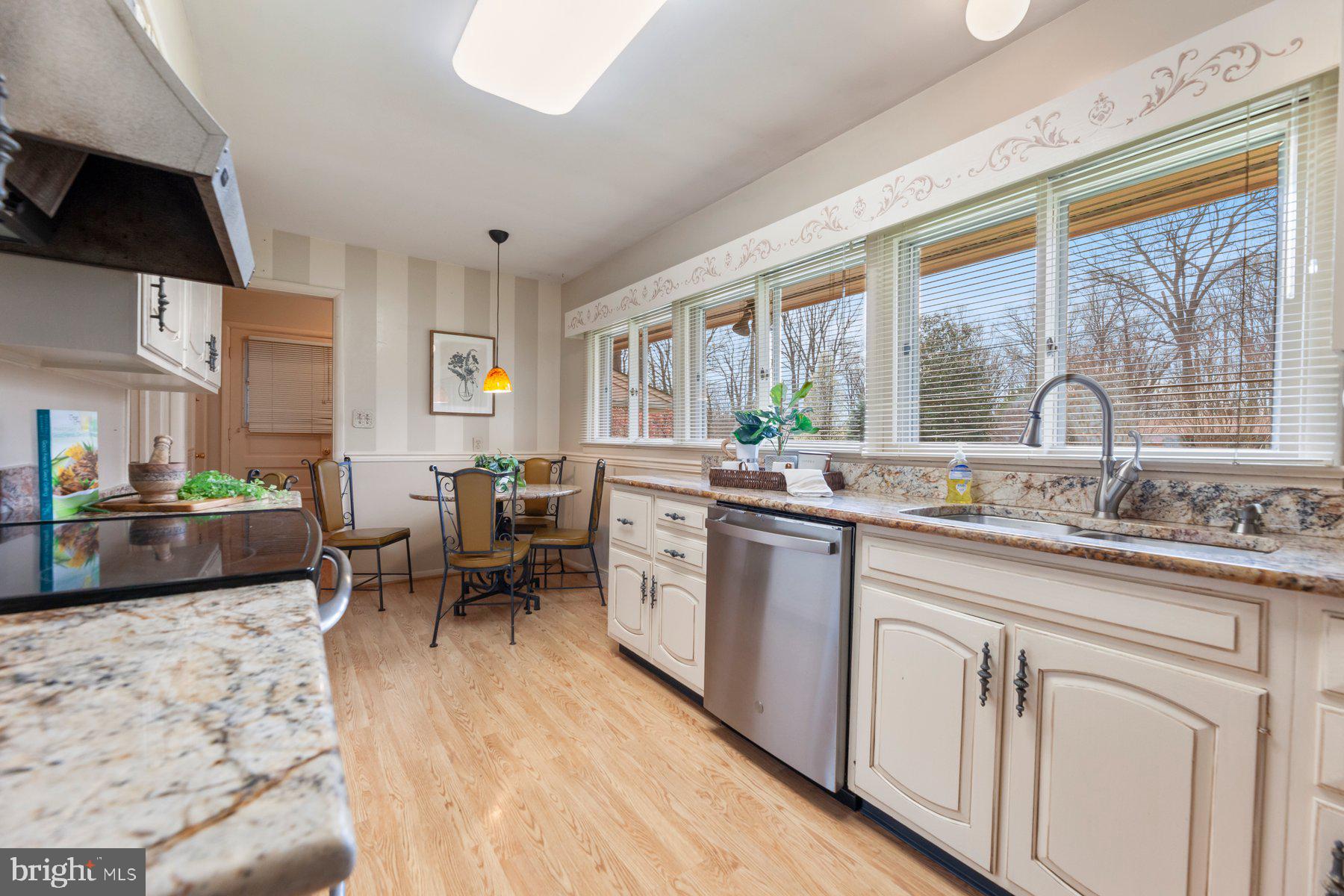 14209 Dav Road Rockville, MD 20850 - Photo 17 of 43 Kitchen