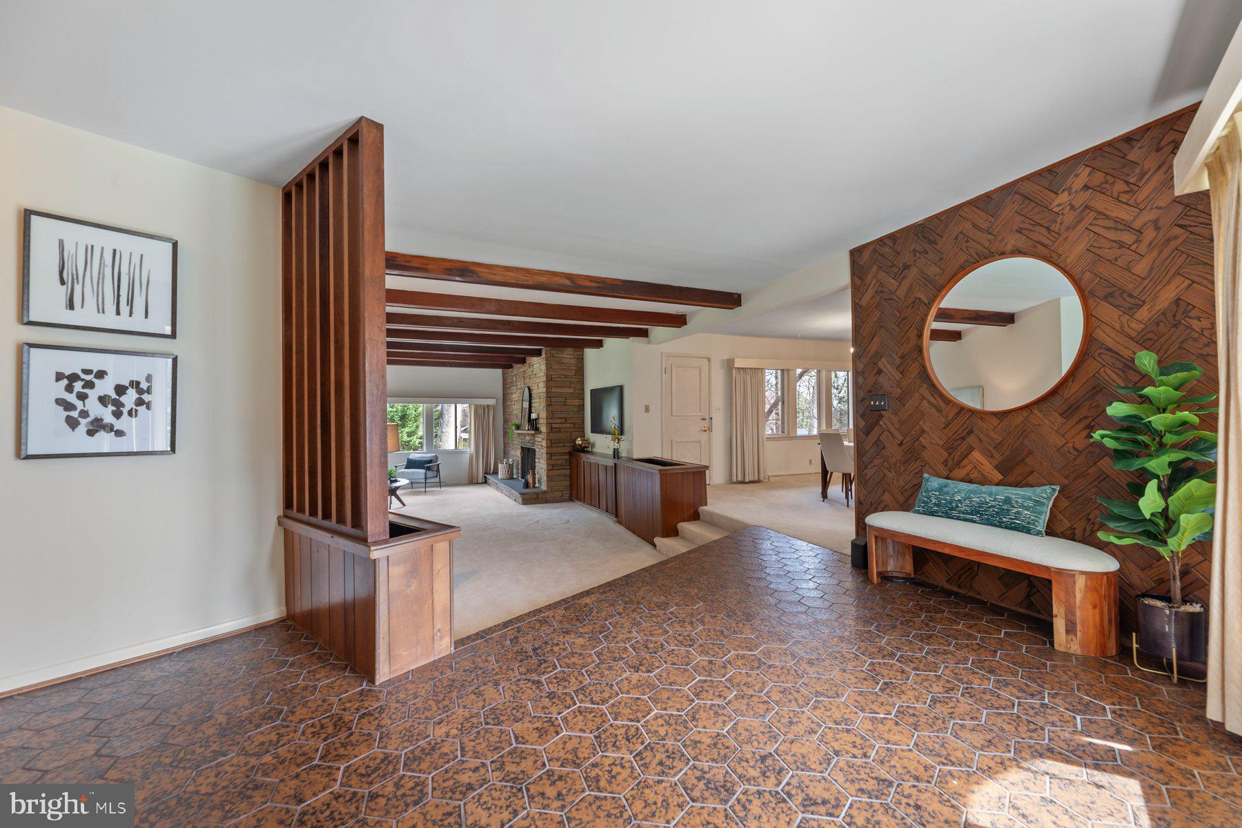 14209 Dav Road Rockville, MD 20850 - Photo 5 of 43 Large Foyer