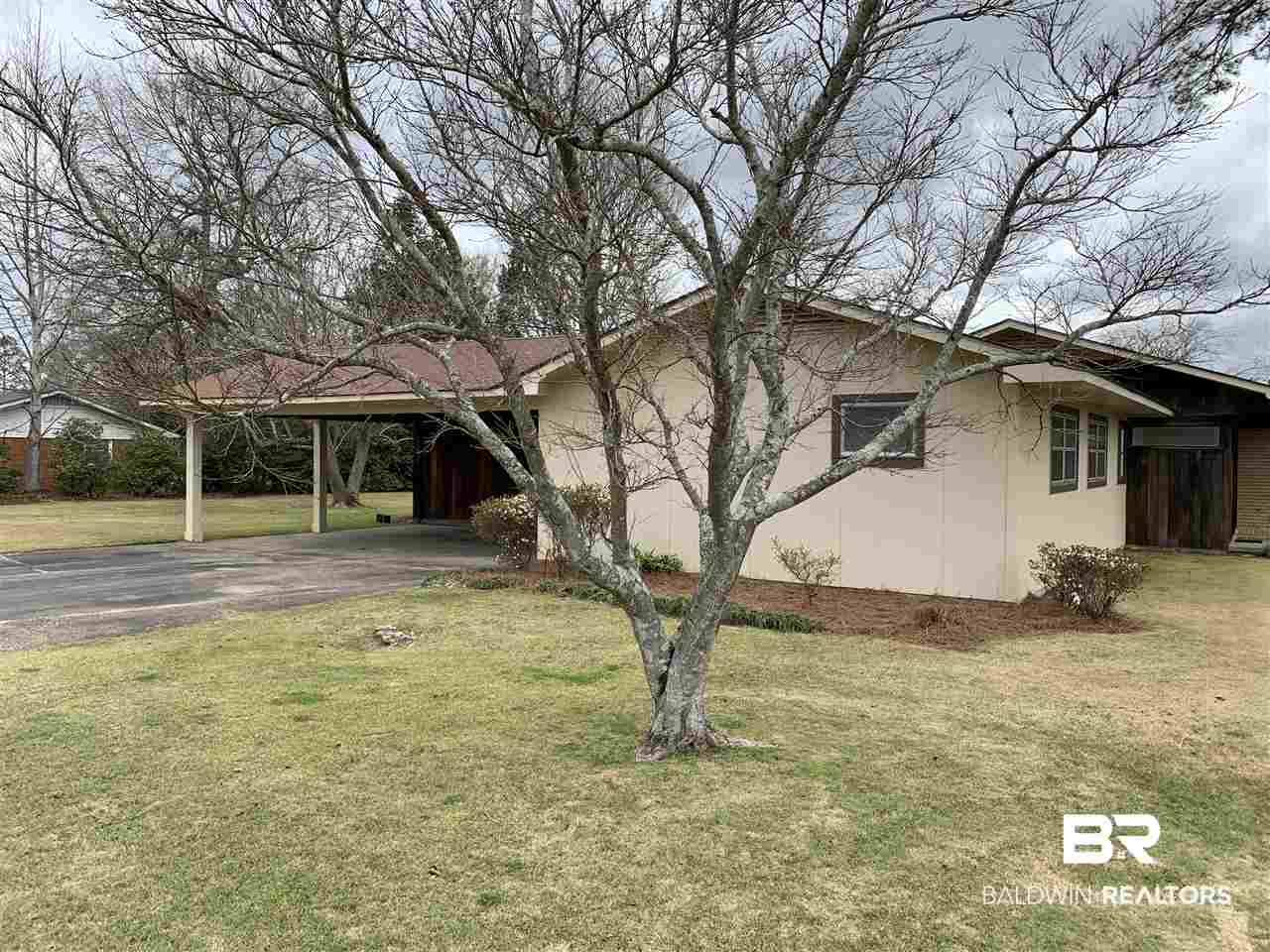 402 Beck Street Atmore, AL 36502 - Photo 4 of 21