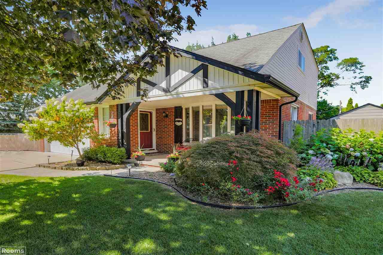 35031 Bobcean Road Clinton Township, MI 48035 - Photo 1 of 19 31331908.JPG