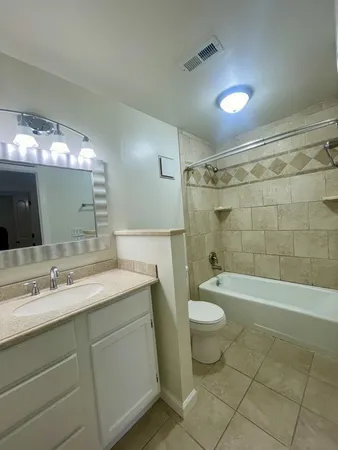 $2,200 | 21 Vaughns Gap Road, Unit 28B, Nashville, TN 37205