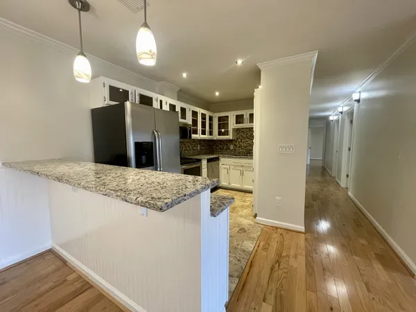 $2,200 | 21 Vaughns Gap Road, Unit 28B, Nashville, TN 37205