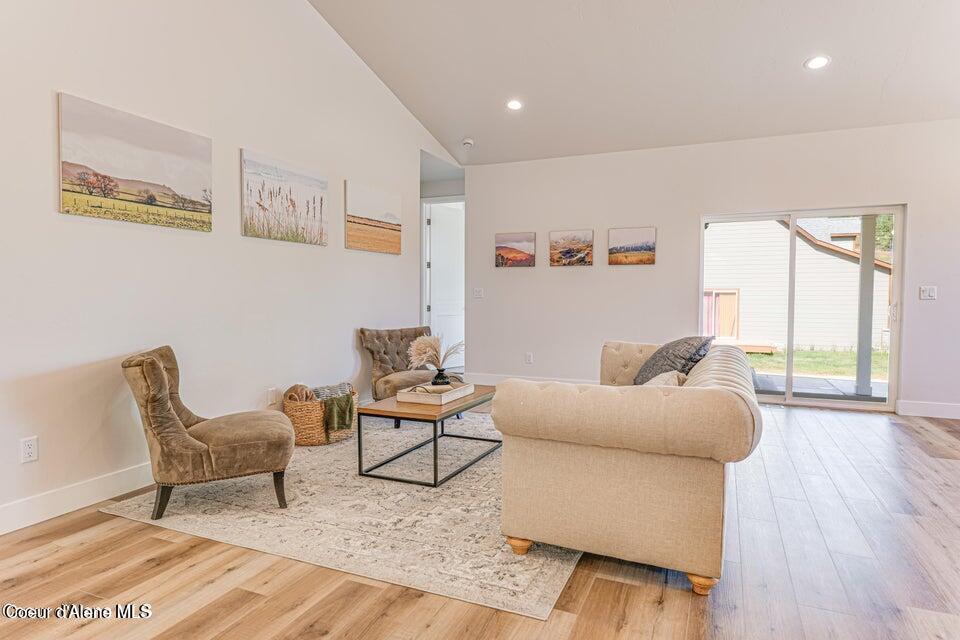 899 Main Street Kellogg, ID 83837 - Photo 16 of 21 Family Room