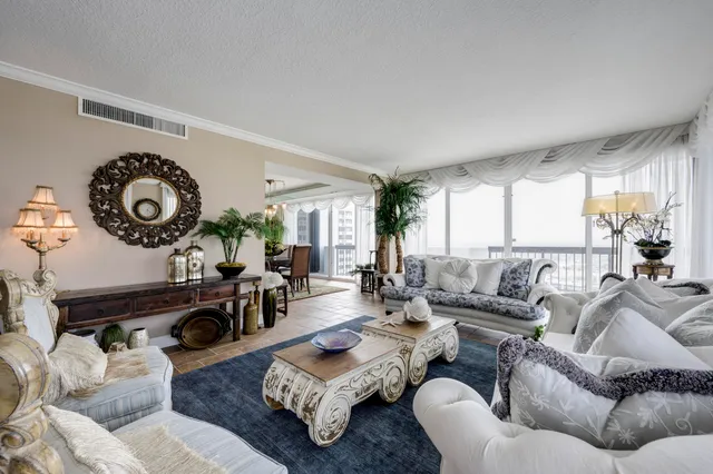 $799,000 | 108 Lakeshore Drive, Unit T38, North Palm Beach, FL 33408