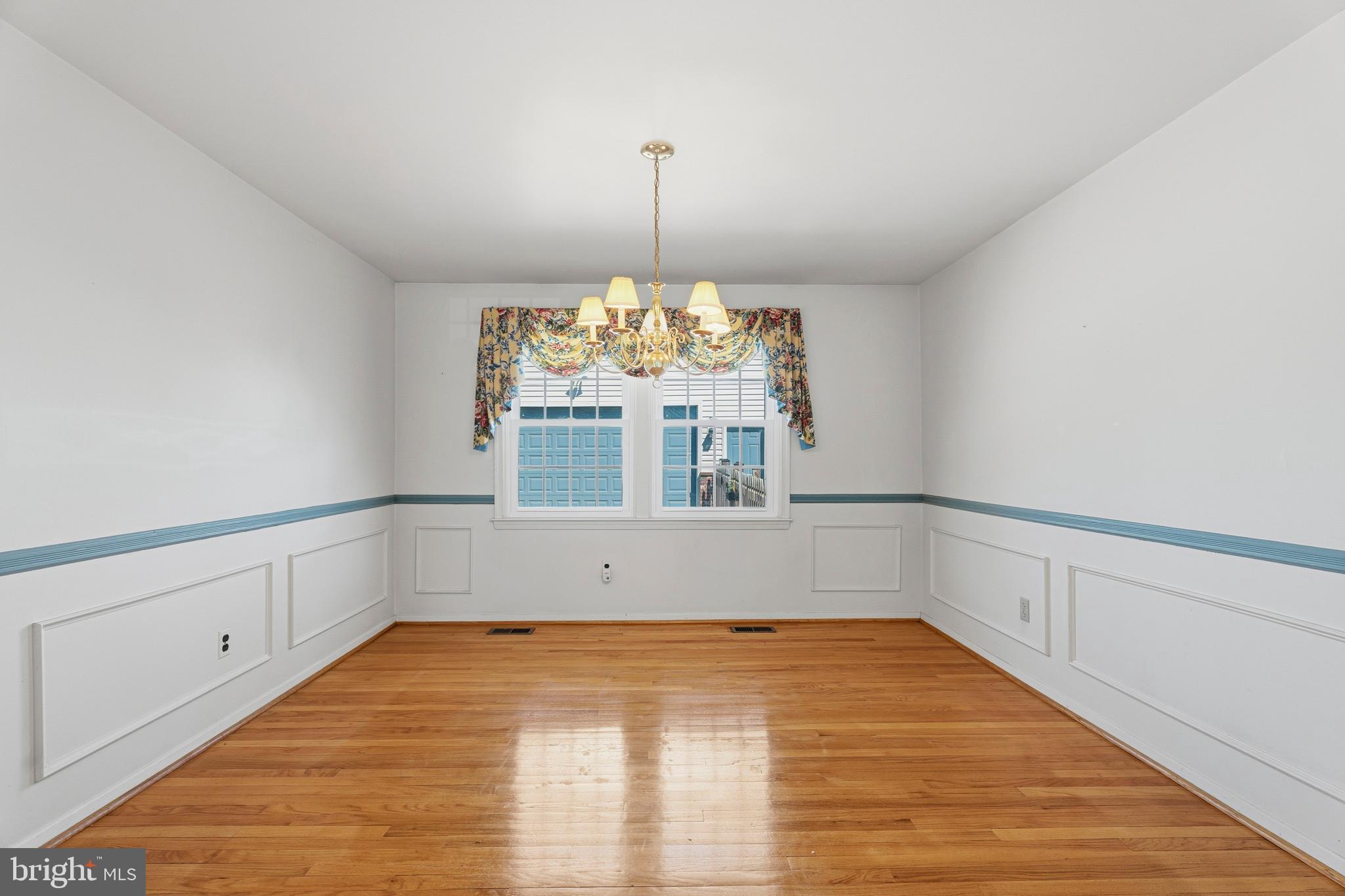 2407 Eastridge Road Lutherville-Timonium, MD 21093 - Photo 8 of 37