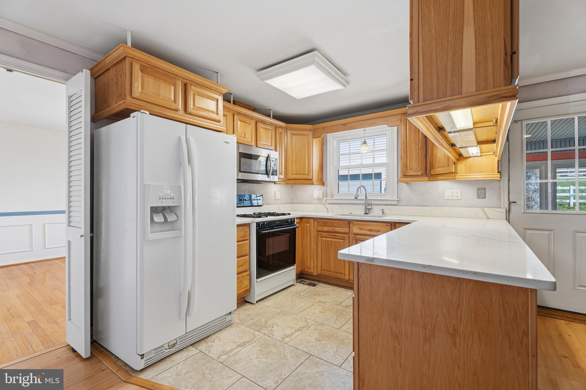 2407 Eastridge Road Lutherville-Timonium, MD 21093 - Photo 10 of 37