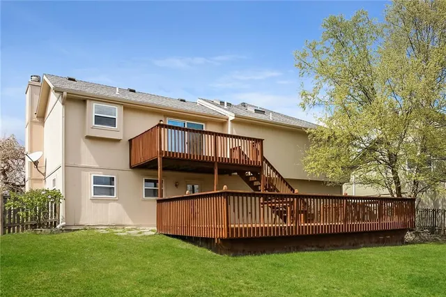 $2,280 | 1221 Rosehill Drive, Lee's Summit, MO 64081