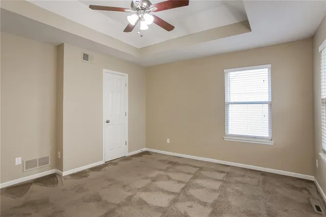 $2,280 | 1221 Rosehill Drive, Lee's Summit, MO 64081