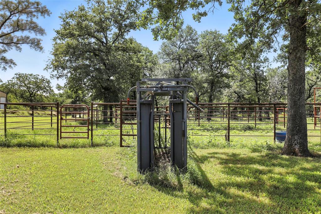 6135 Dobbs Valley Road Mineral Wells, TX 76067 - Photo 24 of 40
