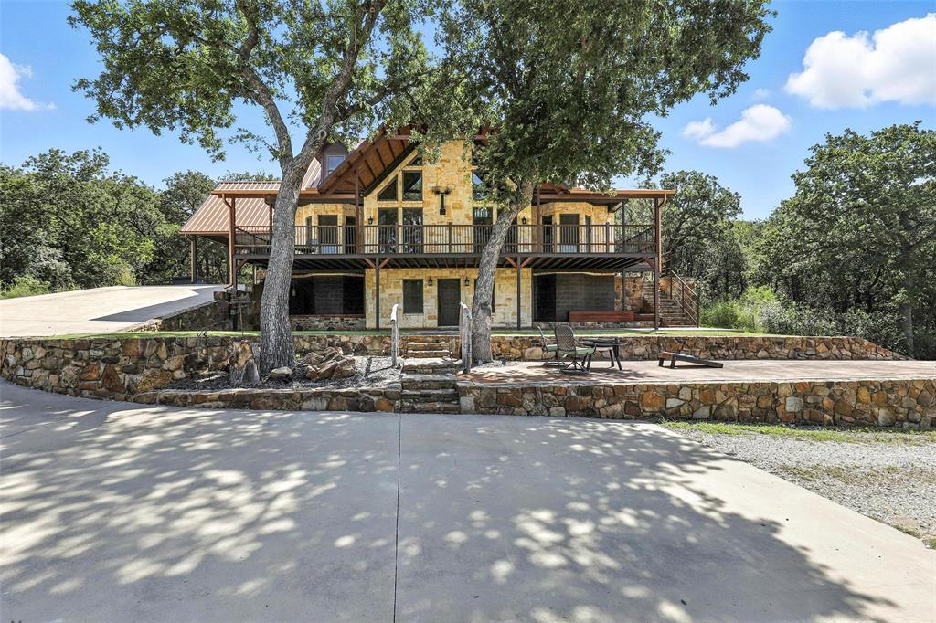 6135 Dobbs Valley Road Mineral Wells, TX 76067 - Photo 3 of 40