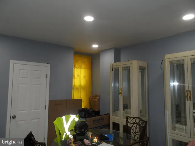 $210,000 | 135 Fountain Avenue, Trenton, NJ 08618