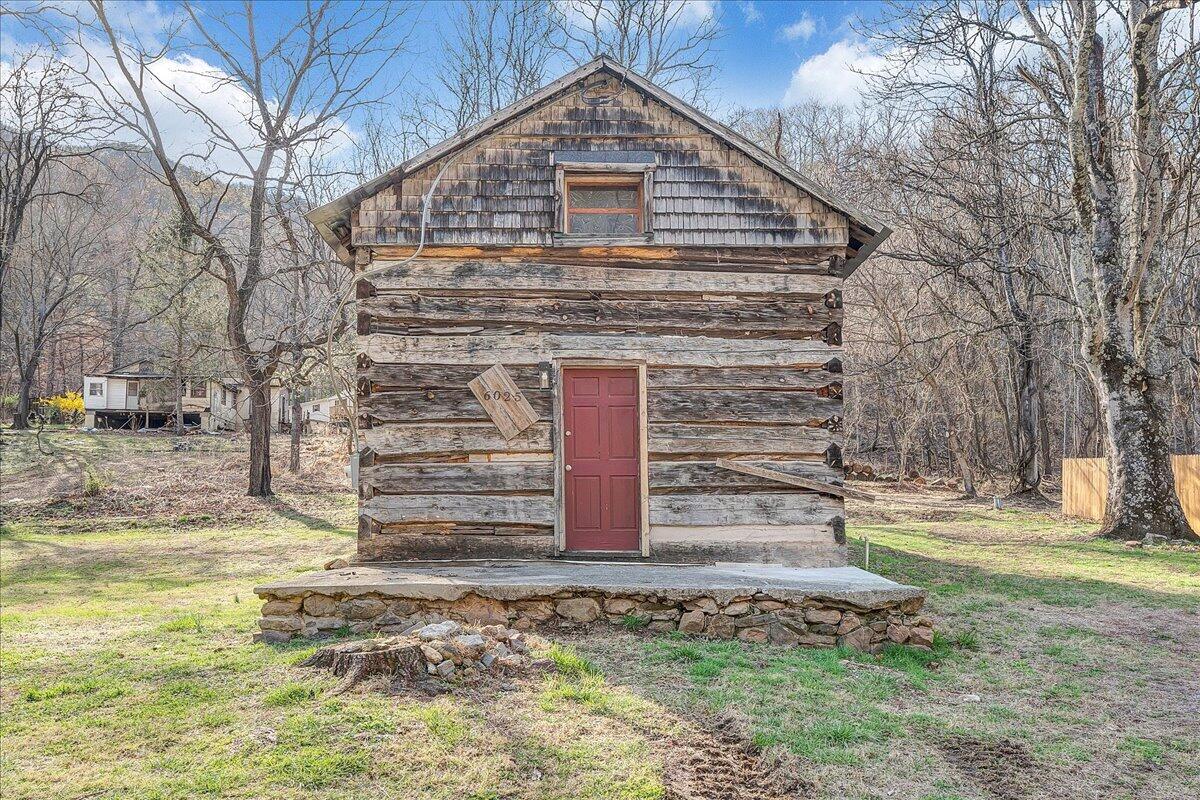 6023 Poor Mountain Road Salem, VA 24153 - Photo 21 of 22 Old Cabin
