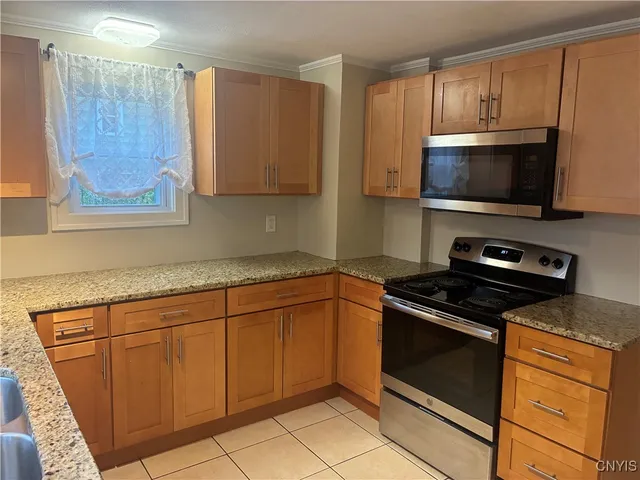 $169,900 | 241 Medford Road, Salina, NY 13208