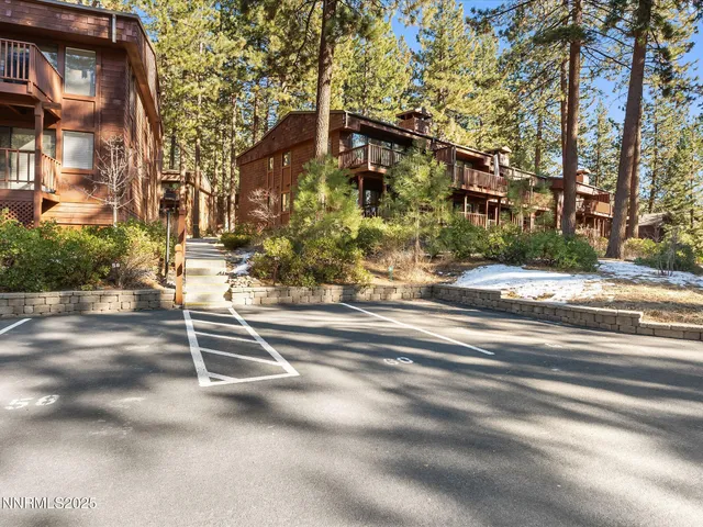 $1,828,000 | 600 Highway 50, Unit 60, Zephyr Cove, NV 89448