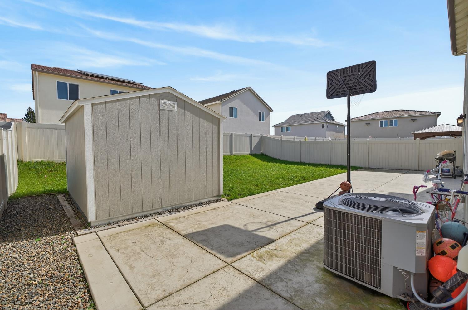 8883 Sebago Way Elk Grove, CA 95758 - Photo 48 of 54