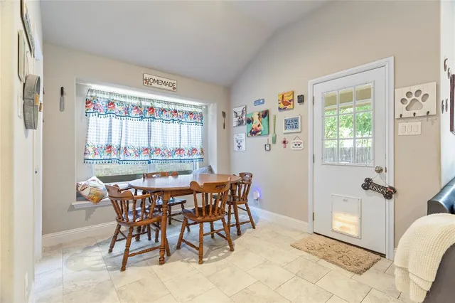 $277,900 | 206 Hubbard Street, Hillsboro, TX 76645