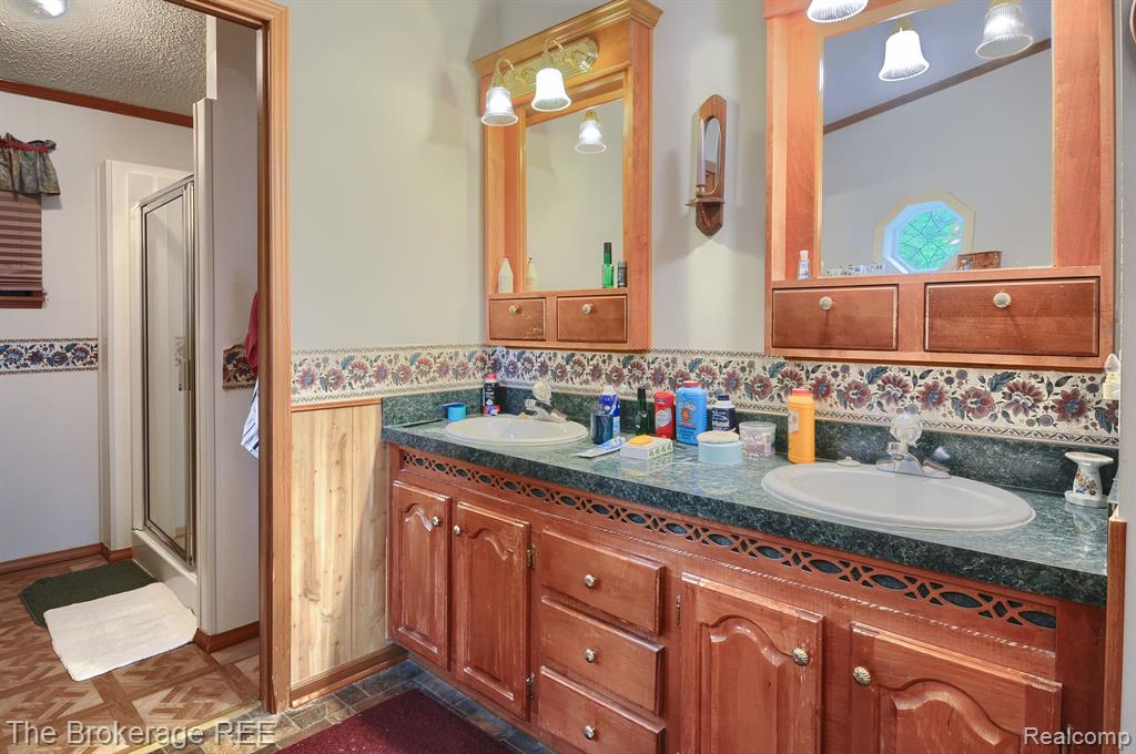 2475 North Summers Road Imlay City, MI 48444 - Photo 22 of 38