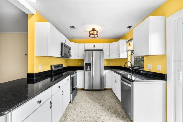 $295,000 | 4005 Northwest 21st Drive, Gainesville, FL 32605