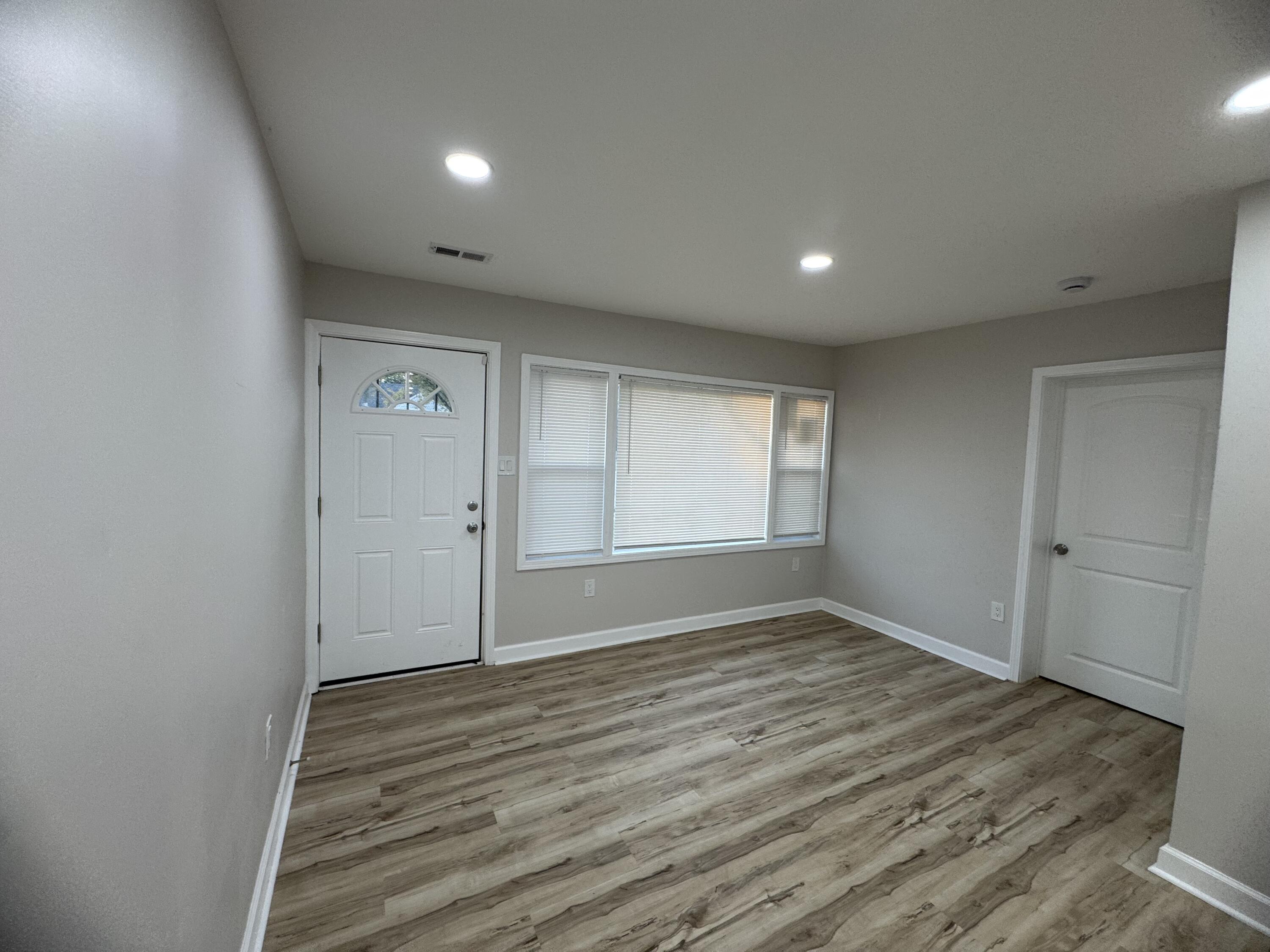 2349 Virginia Street Gary, IN 46407 - Photo 4 of 7 3000x2250