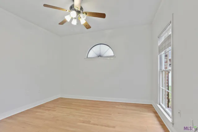 $449,900 | 37237 Lakeshore Avenue, Prairieville, LA 70769