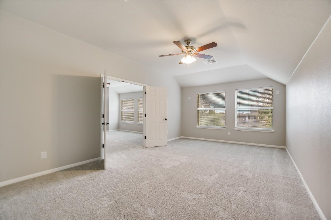 20105 Farm Pond Lane Pflugerville, TX 78660 - Photo 22 of 34