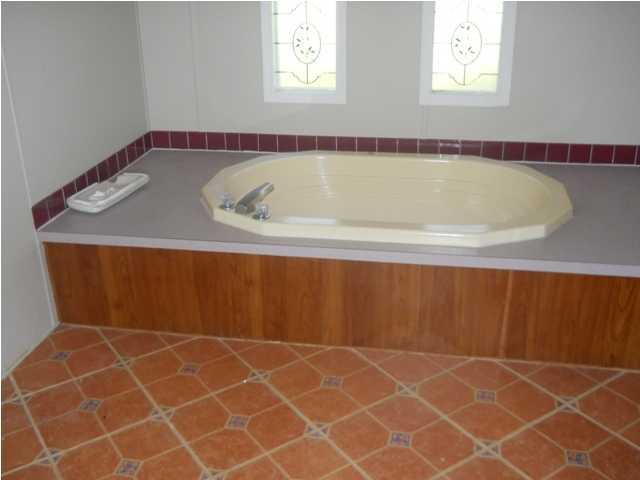 3012 Campbell Road DeFuniak Springs, FL 32435 - Photo 8 of 14 Gallery Image 8