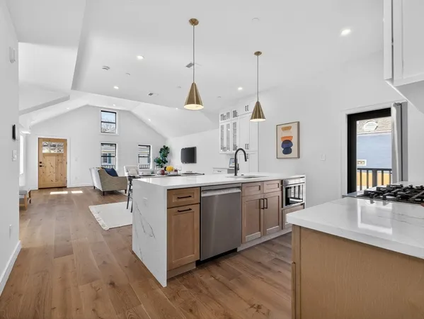 $1,195,000 | 14 Hamlet Street, Unit B, Somerville, MA 02143