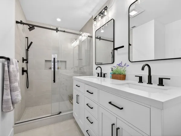 $1,195,000 | 14 Hamlet Street, Unit B, Somerville, MA 02143