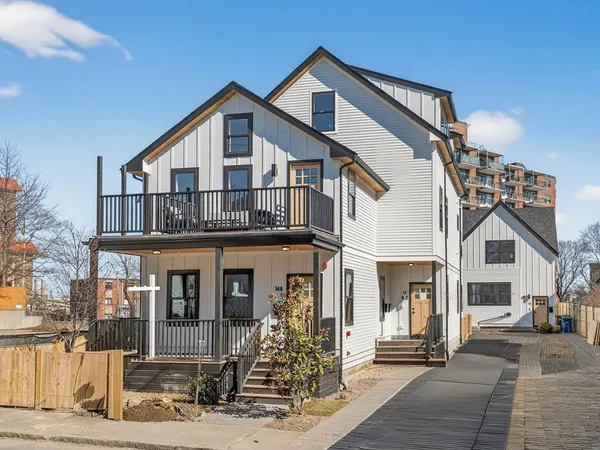 $1,195,000 | 14 Hamlet Street, Unit B, Somerville, MA 02143