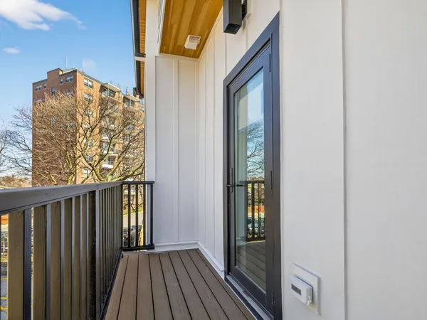 $1,195,000 | 14 Hamlet Street, Unit B, Somerville, MA 02143