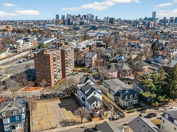 $1,195,000 | 14 Hamlet Street, Unit B, Somerville, MA 02143